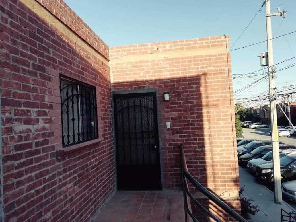 Departamento Equipado A 3 Minutos Del Consulado Americano 2 Recamaras Manuel F. Martinez Exterior photo